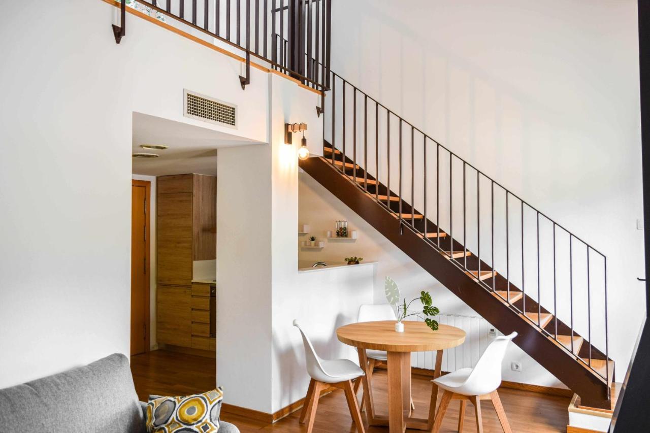 Loft Besalu Alojamiento Centrico Y Acogedor Luaran gambar