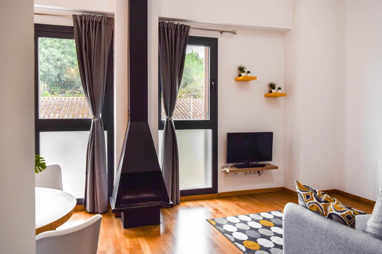 Loft Besalu Alojamiento Centrico Y Acogedor Luaran gambar