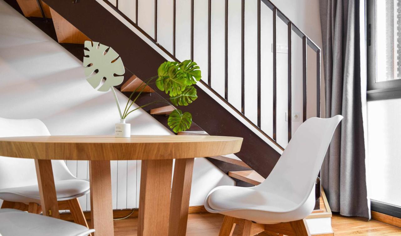 Loft Besalu Alojamiento Centrico Y Acogedor Luaran gambar