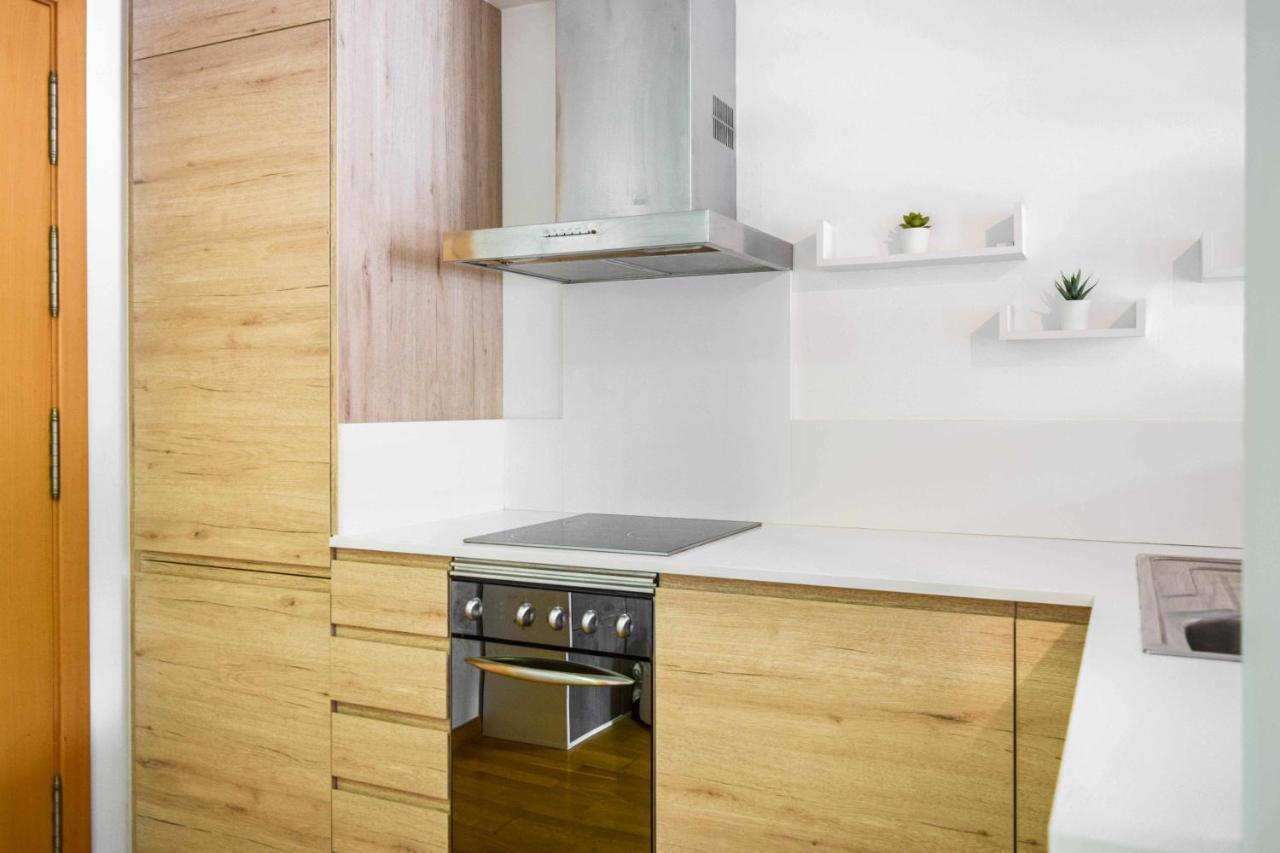 Loft Besalu Alojamiento Centrico Y Acogedor Luaran gambar