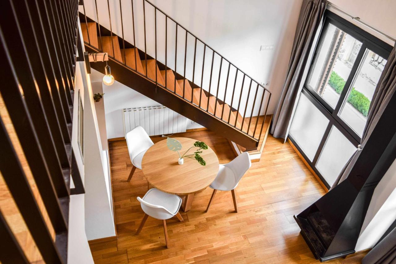 Loft Besalu Alojamiento Centrico Y Acogedor Luaran gambar